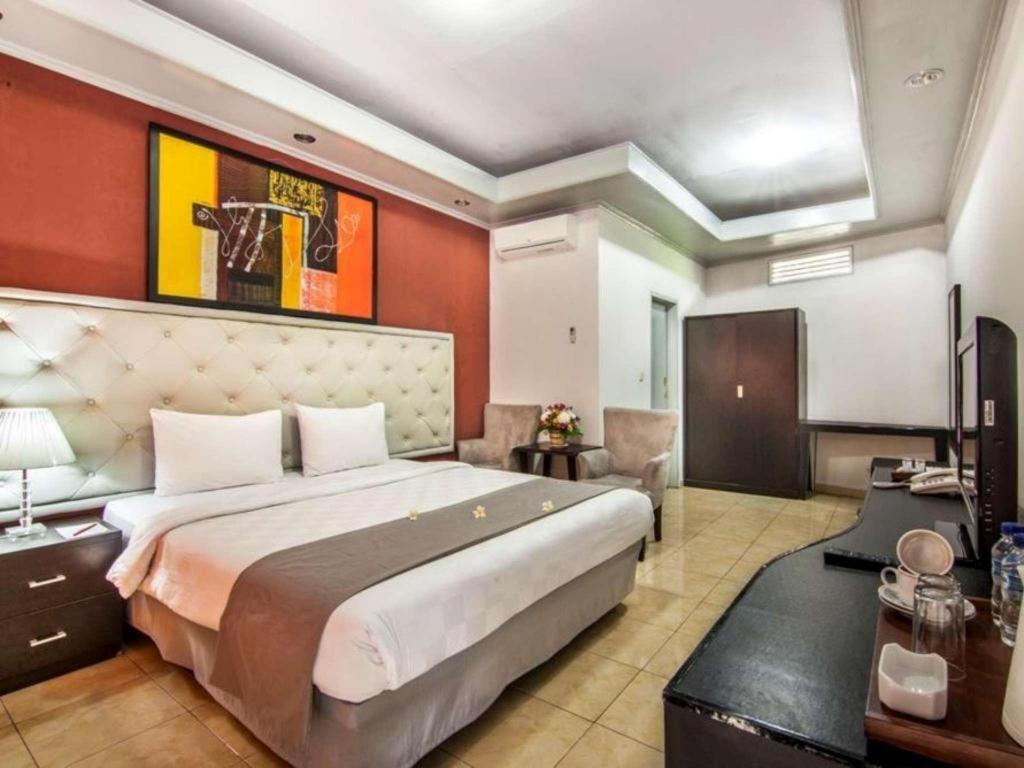 The Rizen Hotel Чісаруа Екстер'єр фото
