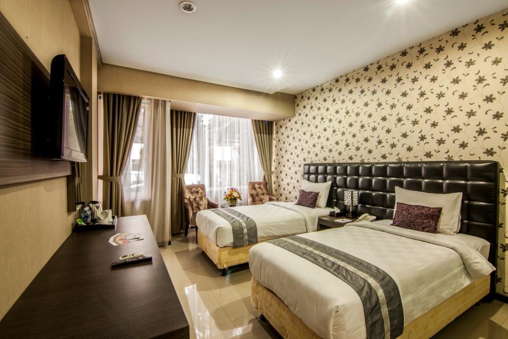 The Rizen Hotel Чісаруа Екстер'єр фото